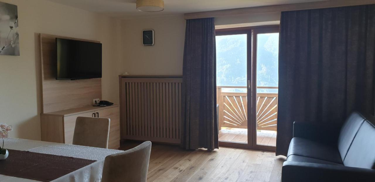 Hotel Montana Fiss Extérieur photo